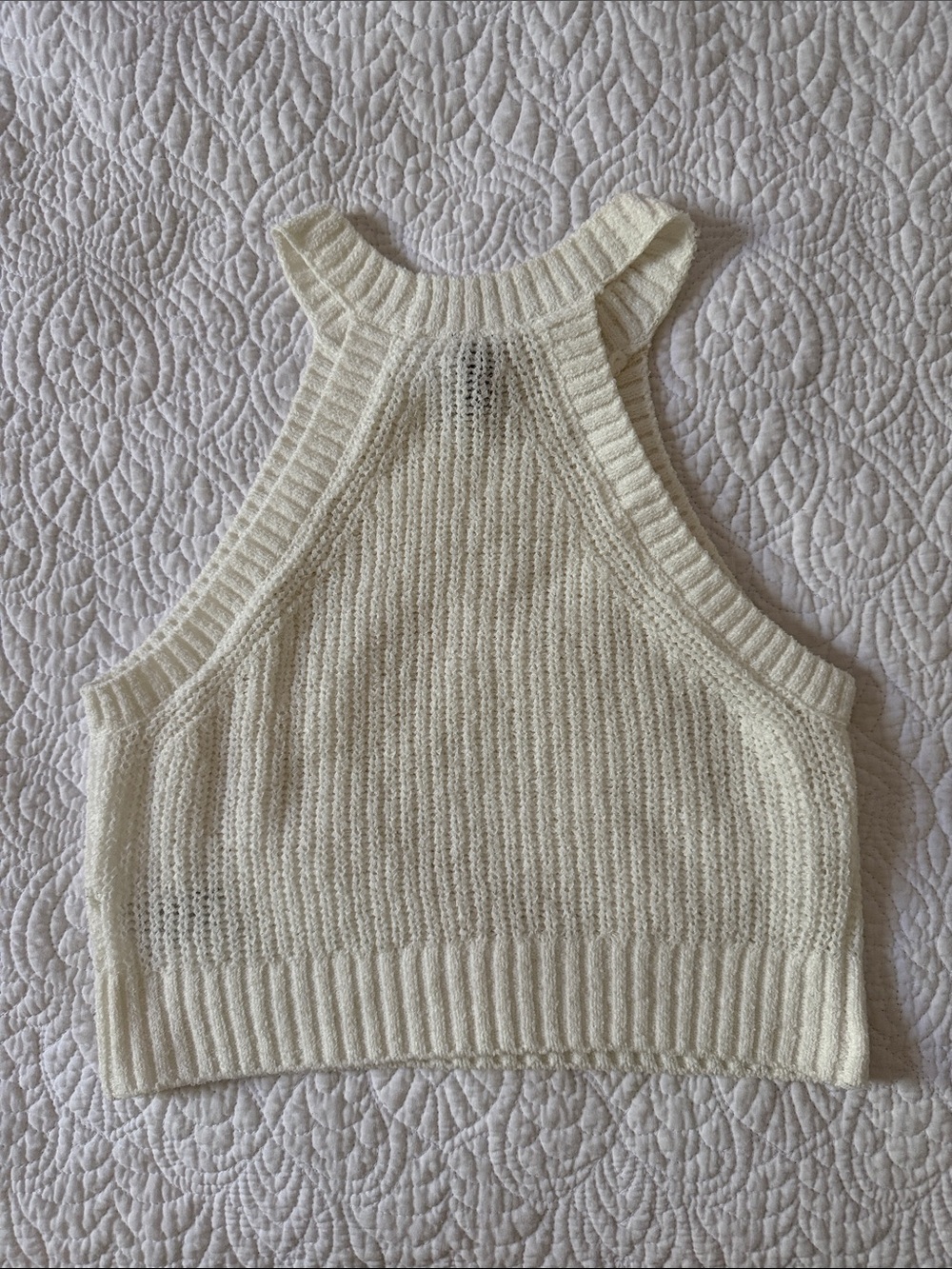 ✨4/$20 H&M Cream Knit Halter Crop Top - Picture 2 of 2
